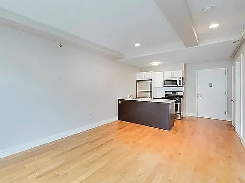 1st image of 96 Steuben St #3G