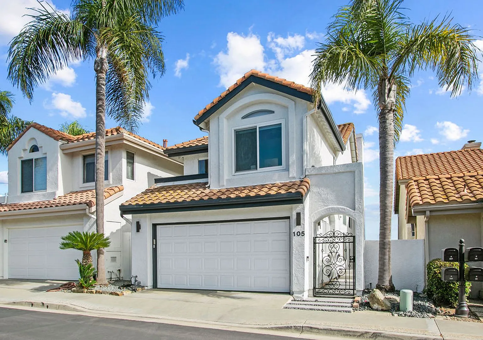 Furnished Coastal Retreat With Panoramic Ocean Views! — Photo 4