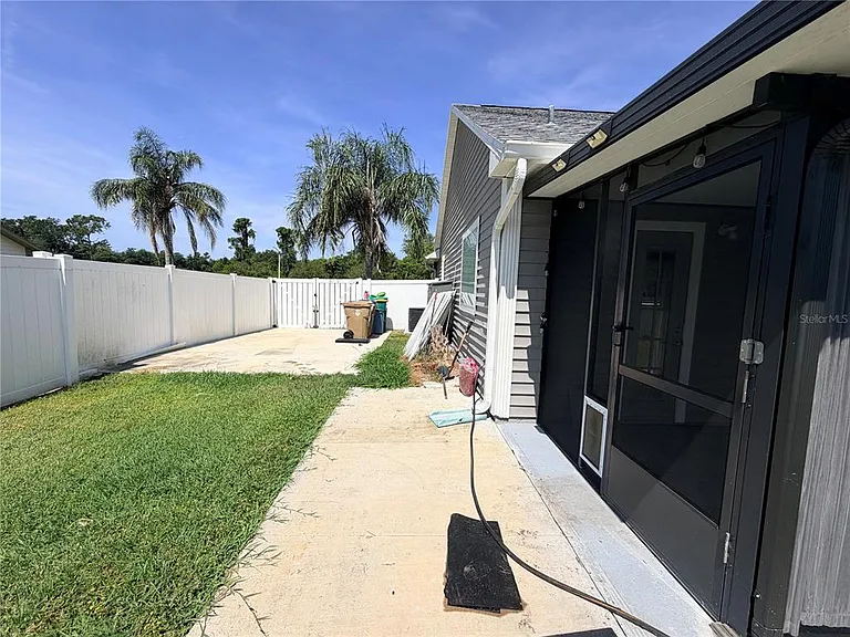 1799 Harbor Blvd — Photo 40