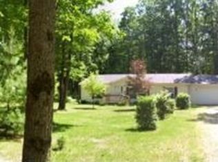 11860 Woods Ct, Gladwin, MI 48624