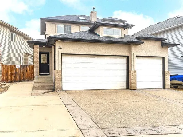 195 S Royal Birkdale Cres NW, Calgary, AB T3G 5R7