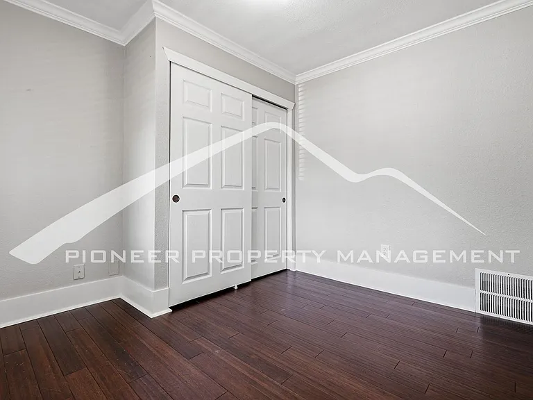 44 Julian St — Photo 12
