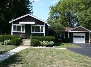120 Wilson Ave, Wauconda, IL 60084