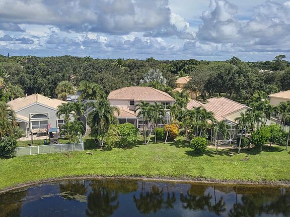 4th image of 3840 Majestic Palm Way