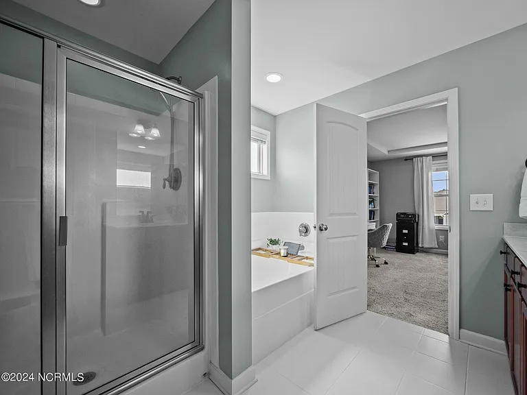 509 Romper Rd — Photo 22