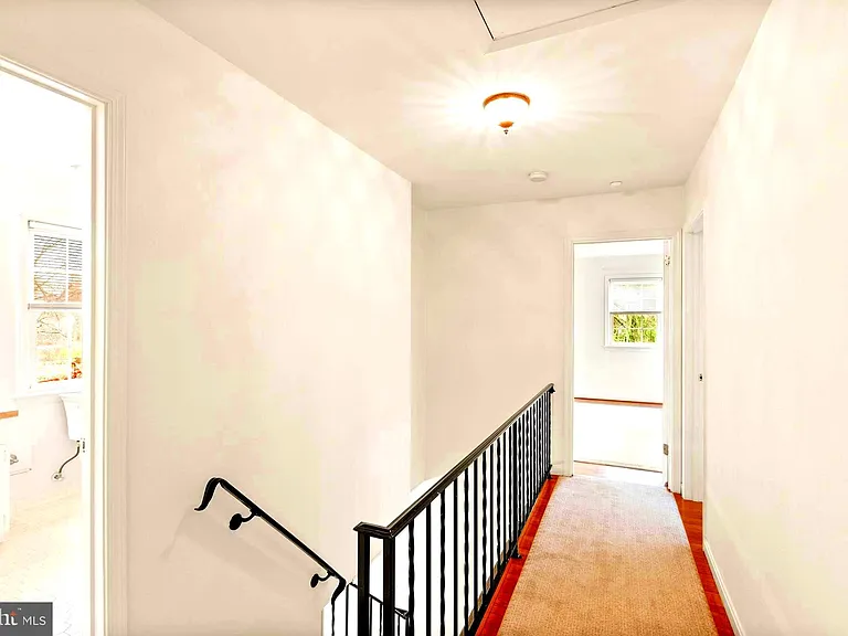 7109 Davis Ct — Photo 23