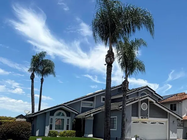 538 Jobe Hill Dr, Vista, CA 92081