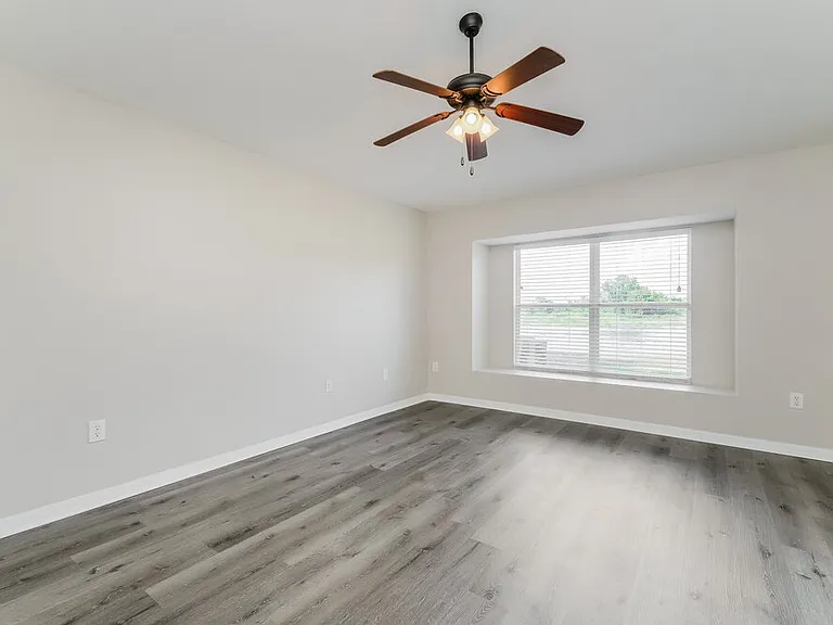 6613 Cambridge Park Dr — Photo 8
