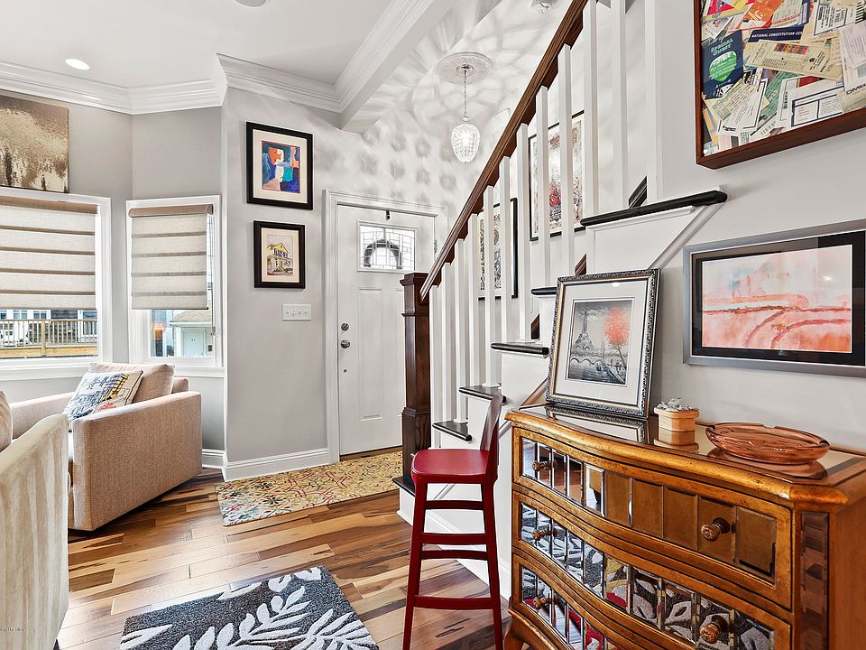 20 Center St Rumson, NJ, 07760 Apartments for Rent Zillow