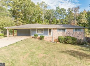 6275 S Skyline Dr, Douglasville, GA 30135