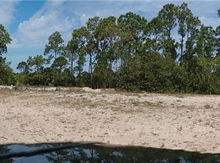421 Wilmington Pkwy, Cape Coral, FL 33993