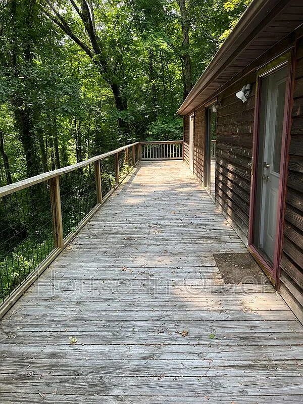 3 bed, 2.0 bath, $2,395 — Photo 2