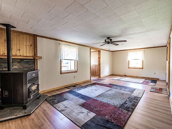 5th image of 30 Parkway Dr