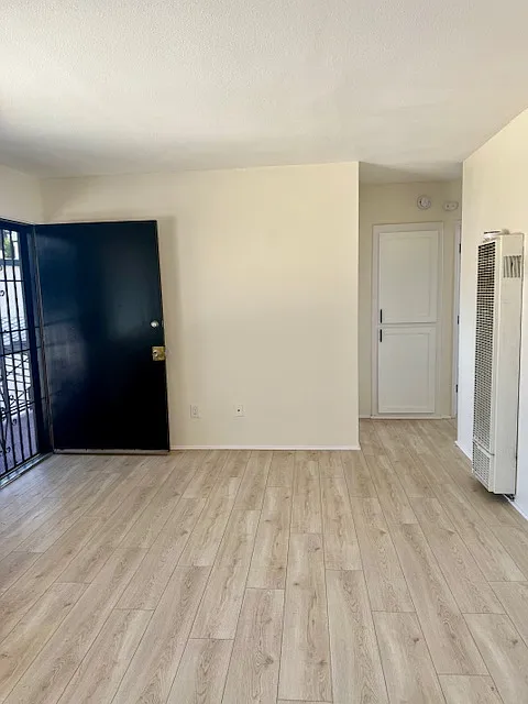 2 bed, 750 sqft, $2,600 — Photo 4