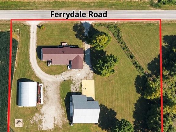 3rd image of 1868 Ferrydale Rd