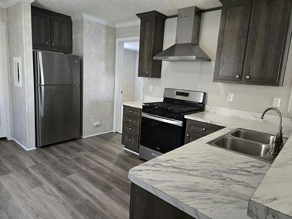 3rd image of 454 Warbler Ln #454