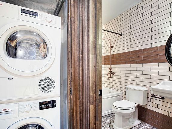 4th image of 254 Palmetto St #3