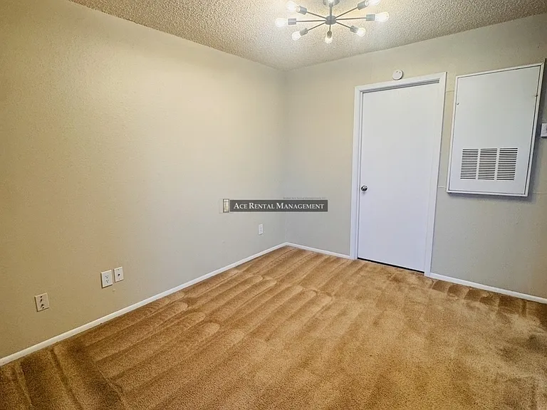6824 Camden Ln #8 — Photo 5