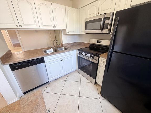 2nd image of 2737 S Oakland Forest Drive #202