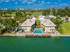 350 S Shore Dr, Miami Beach, FL