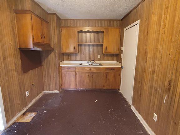 4th image of 1316 Goodrich St