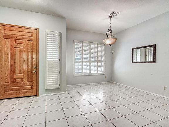 3rd image of 14941 N 77th Ln