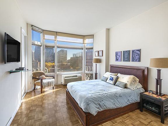 2nd image of 200 E 32nd St APT 9E