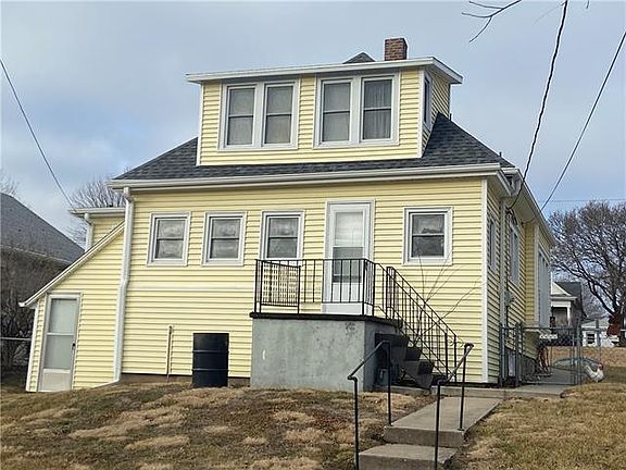 3rd image of 2842 Angelique St