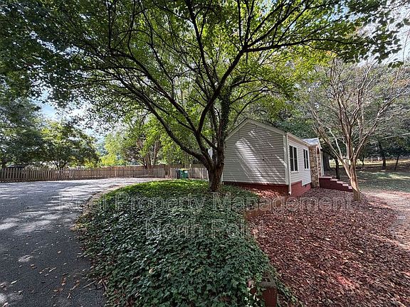 2nd image of 189 Prospect St