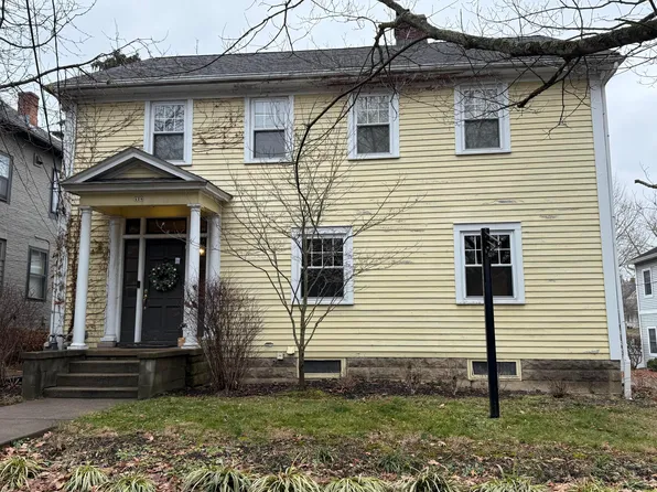 128 S Main St, Granville, OH 43023