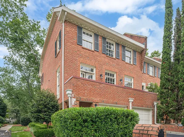 420 Jefferson Cir, Sandy Springs, GA 30328