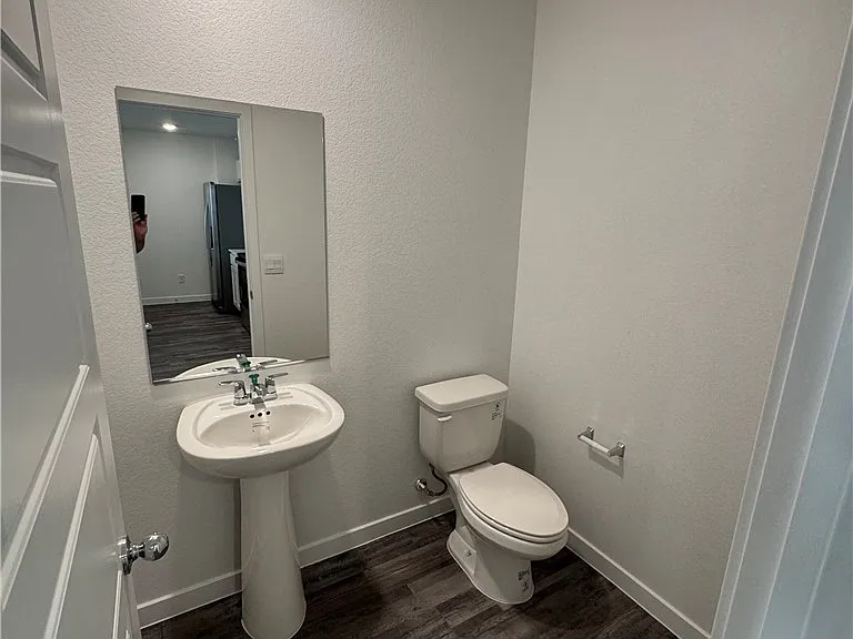 902 Violet Heron St — Photo 8