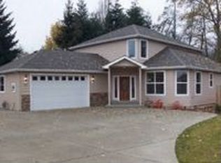 133 Mini Ln, Grants Pass, OR 97527