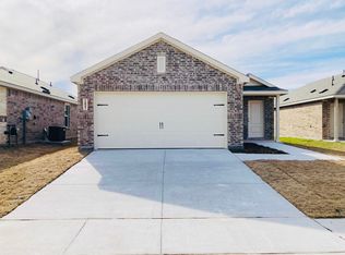 1821 Goose Pond Rd, Forney, TX 75126