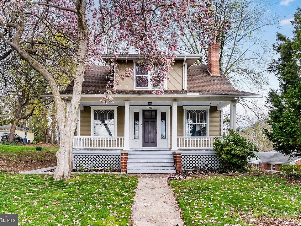 1st image of 1710 Walnut St