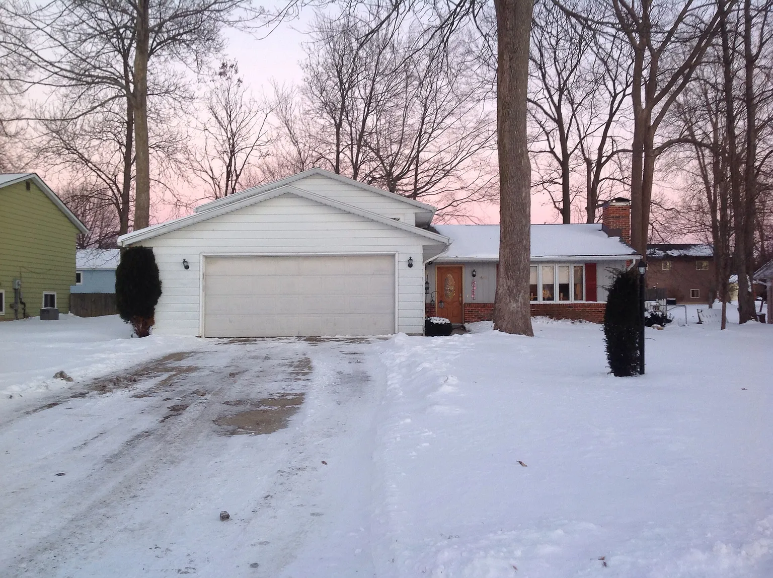 1645 Devonshire Dr photo 1