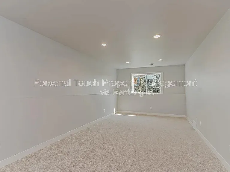 6756 66th Ave S — Photo 16