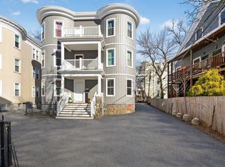 8 Sumner Sq, Dorchester, MA 02125