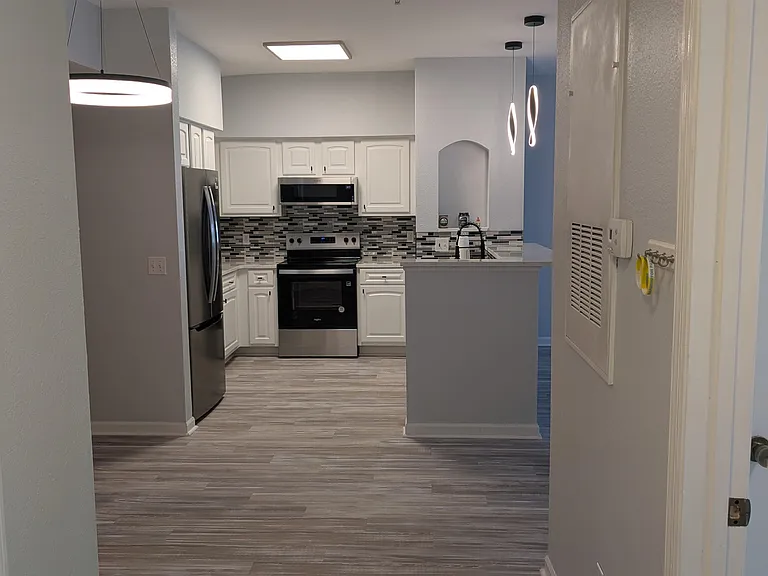 2801 Chancellorsville Dr #223 — Photo 2