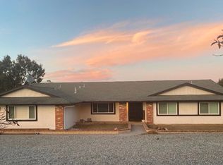 10782 Ranchero Rd, Oak Hills, CA 92344