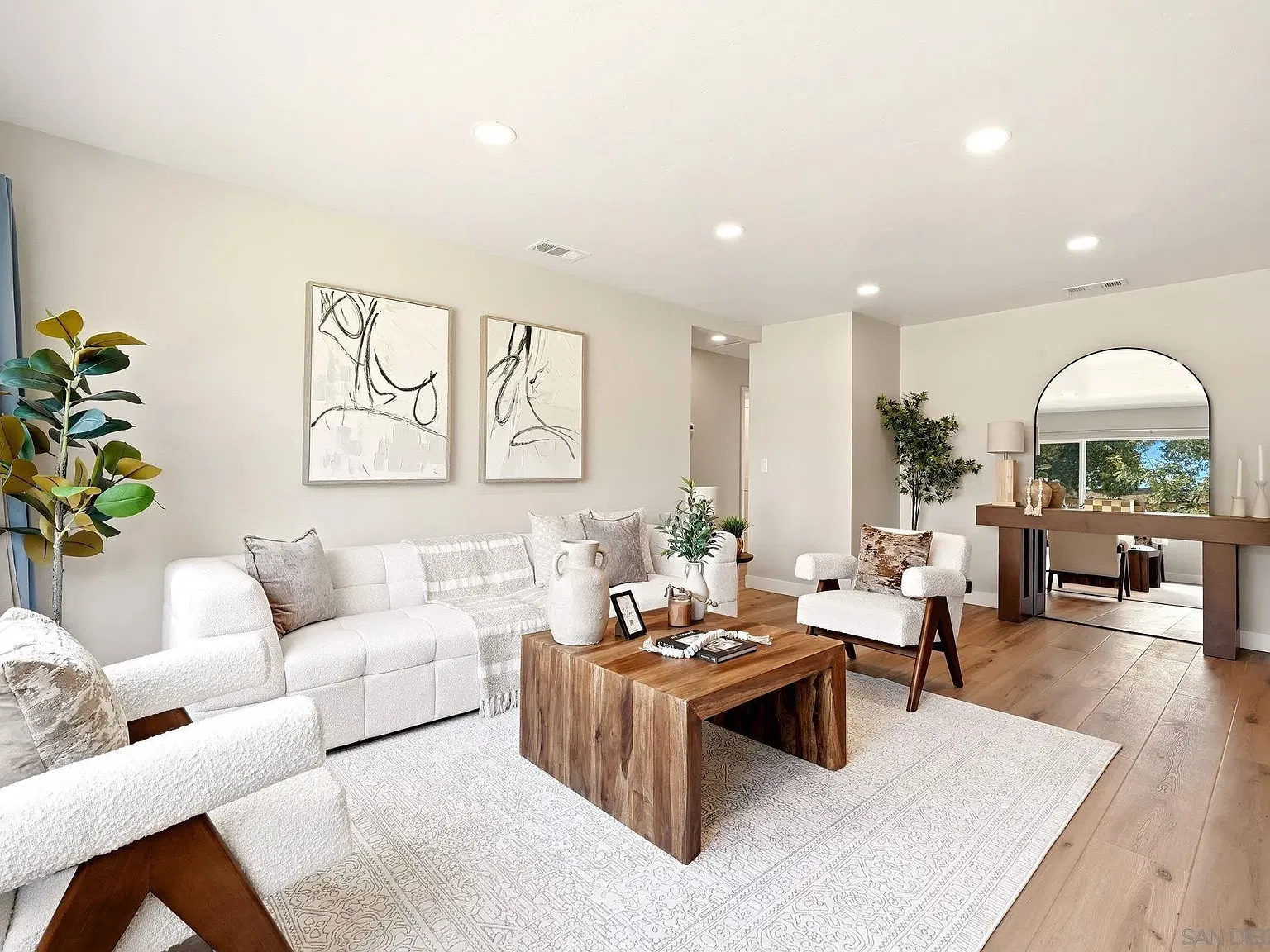 3 bed, 2.0 bath, 1269 sqft, $3,550 — Photo 2