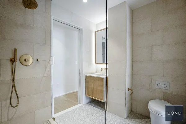 Rented by Bond New York | media 17