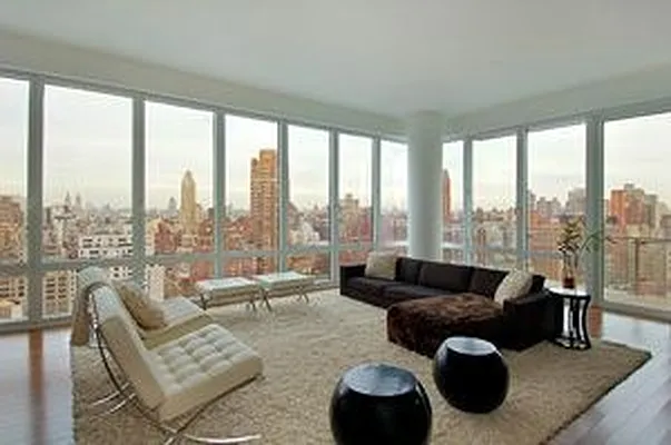 Rented by Douglas Elliman | media 7