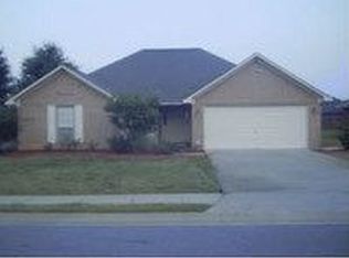 312 Clairemore Cir, Hinesville, GA 31313