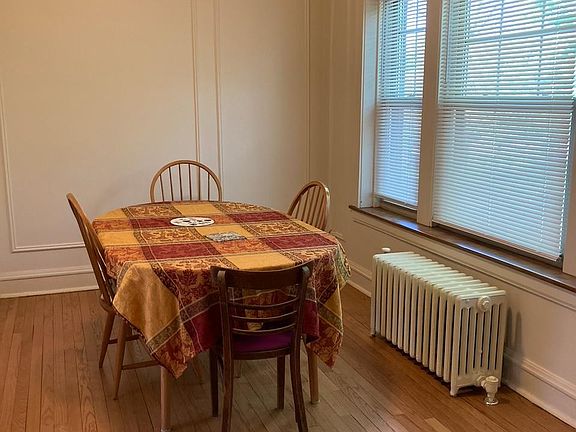 5th image of 730 Pleasant Ave APT 3