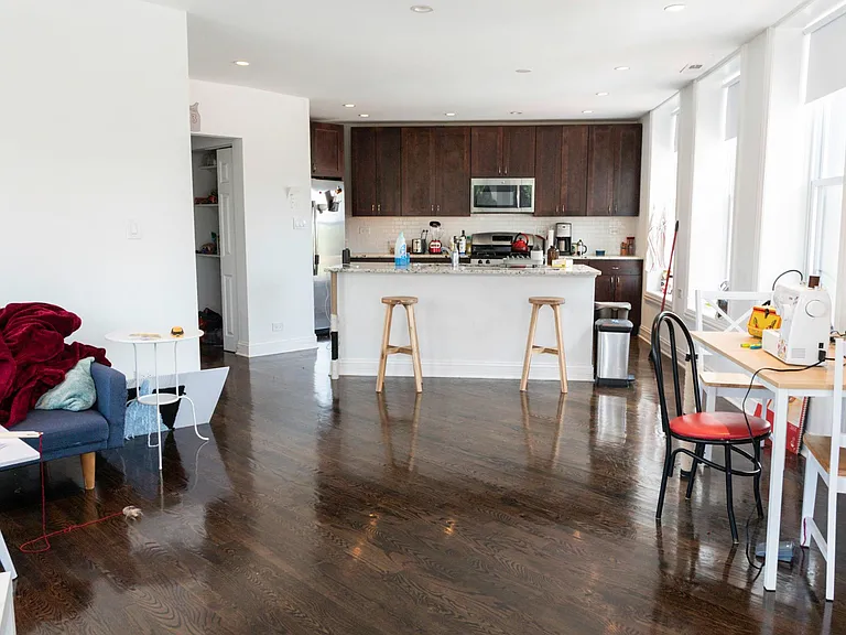2450 N Milwaukee Ave #2F — Photo 26
