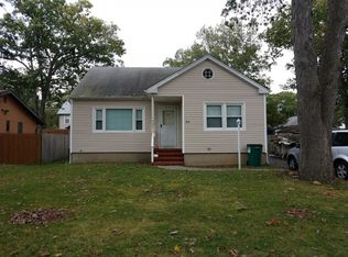 84 Park Ave, Old Bridge, NJ 08857