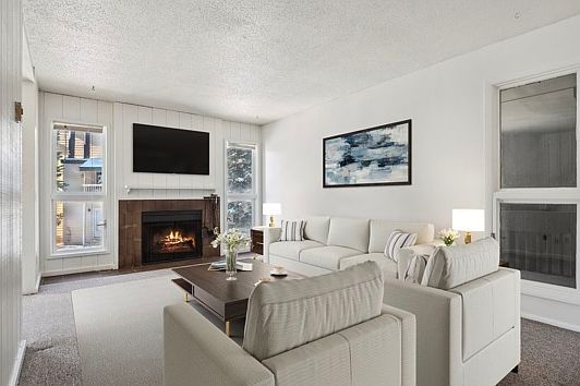 2nd image of 1900 Homestake Condominiums #32
