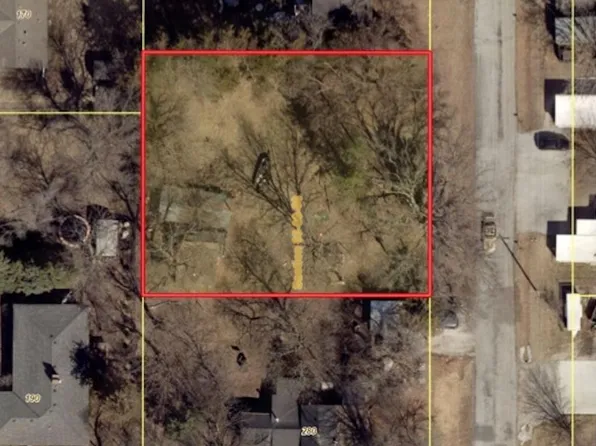 Madison St, Bennet, NE 68317