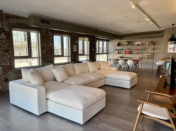 527 Molino St Unit 401, Los Angeles, CA 90013
